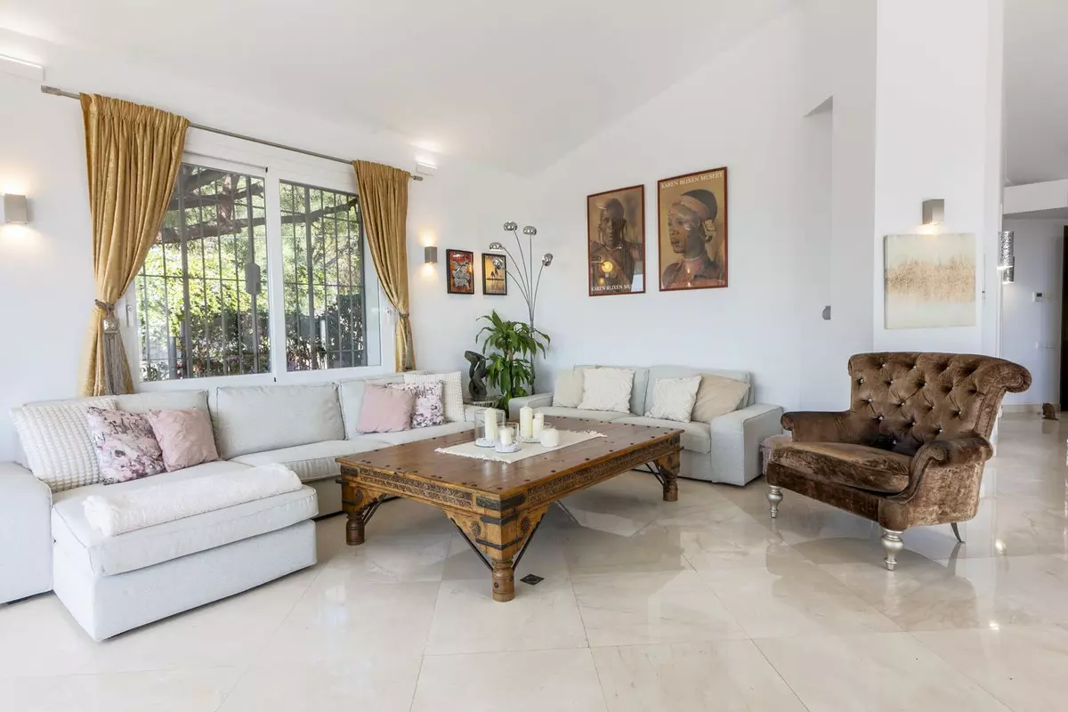 5-bedroom Villa In Marbella, Spain (503 M²)