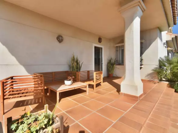 6-bedroom Villa In Cártama, Spain (590 M²)