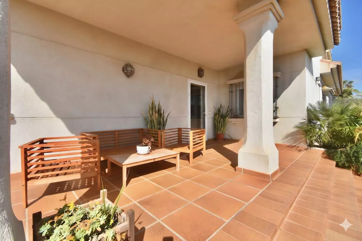 6-bedroom Villa In Cártama, Spain (590 M²)