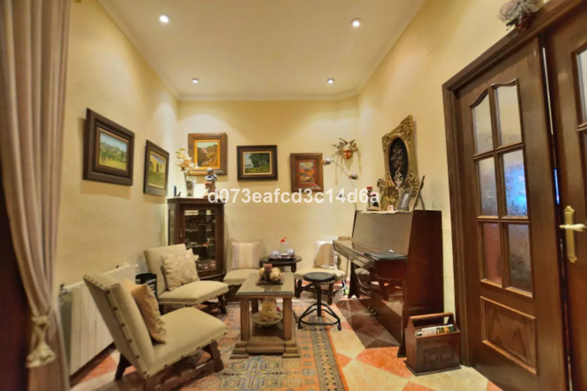 4-bedroom Apartment In Ronda, Spain (132 M²)