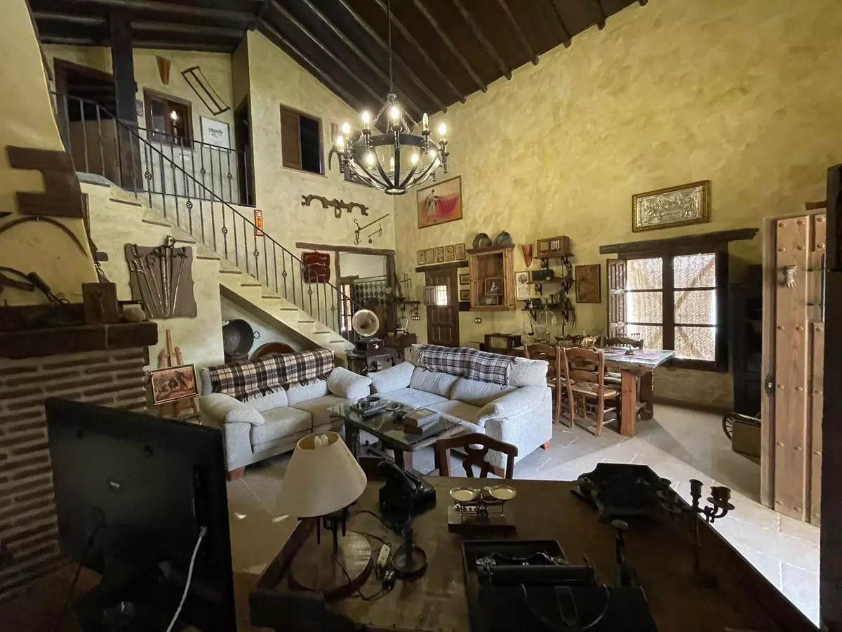 3-bedroom Country House In Alfarnate, Spain (145 M²)