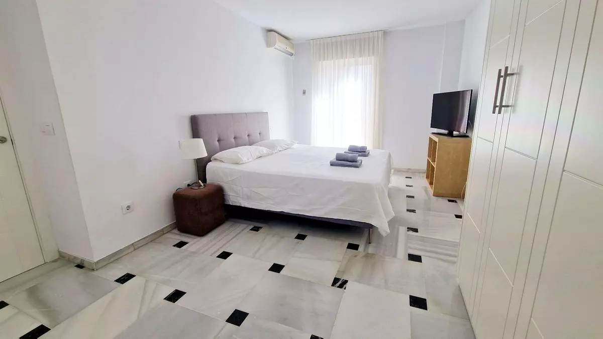 3-bedroom Apartment In Fuengirola, Spain (100 M²)