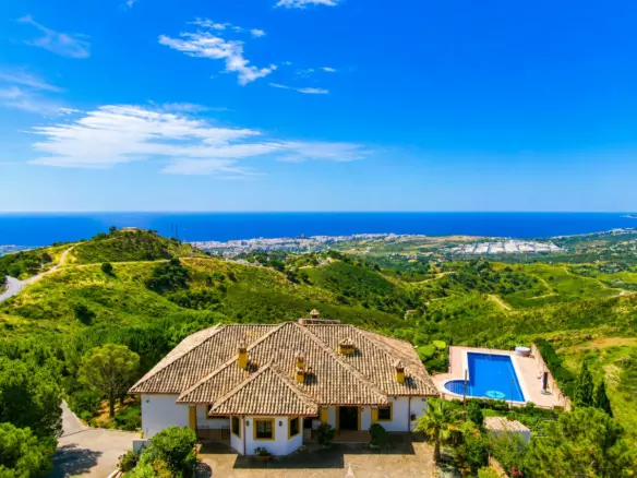 6-bedroom Country House In Estepona, Spain (650 M²)