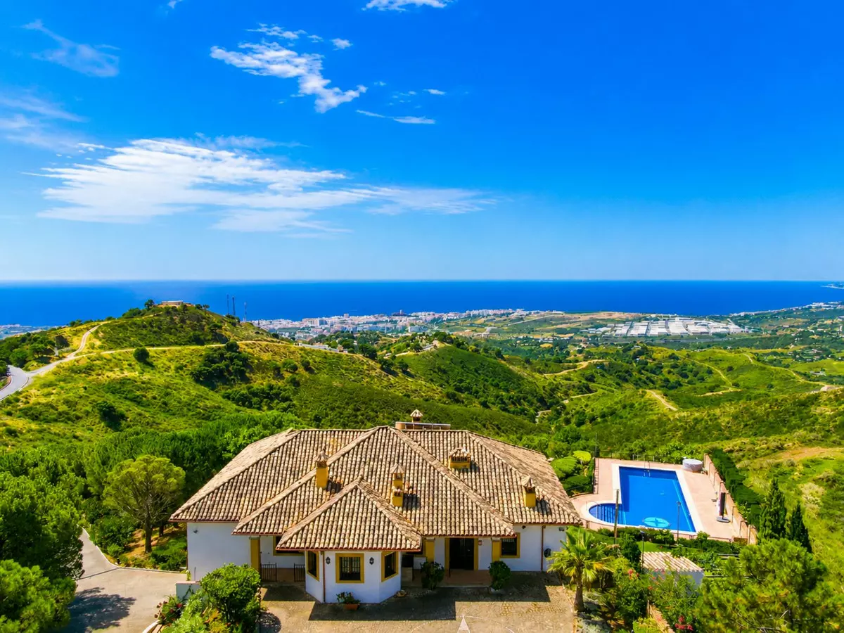 6-bedroom Country House In Estepona, Spain (650 M²)
