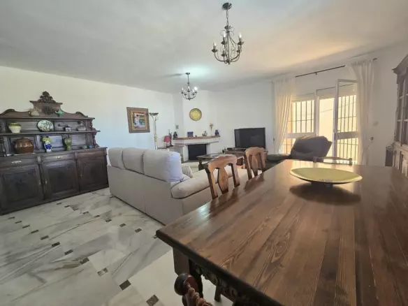 4-bedroom Villa In Málaga, Spain (435 M²)