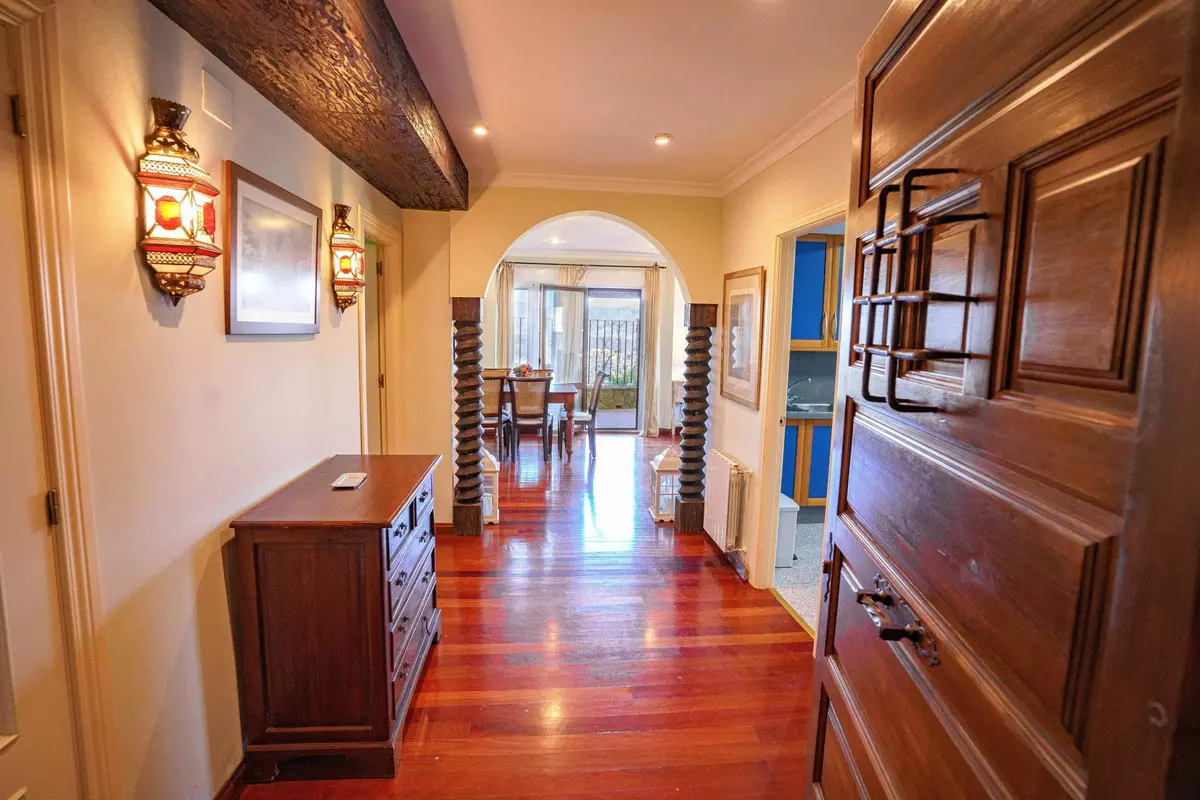 3-bedroom Apartment In Ronda, Spain (162 M²)