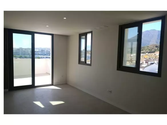 2-bedroom Apartment In Estepona, Spain (90 M²)