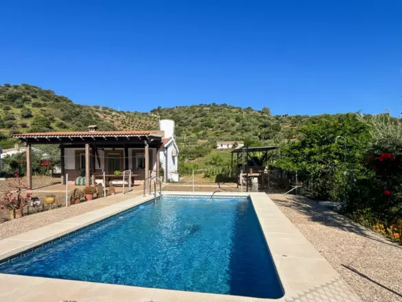 4-bedroom Country House In Comares, Spain (113 M²)
