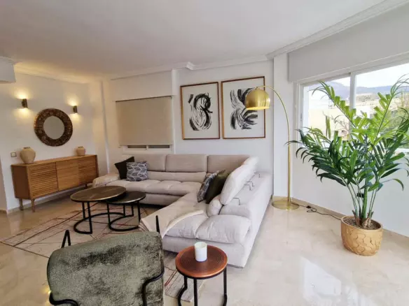 3-bedroom Apartment In Benalmádena, Spain (122 M²)