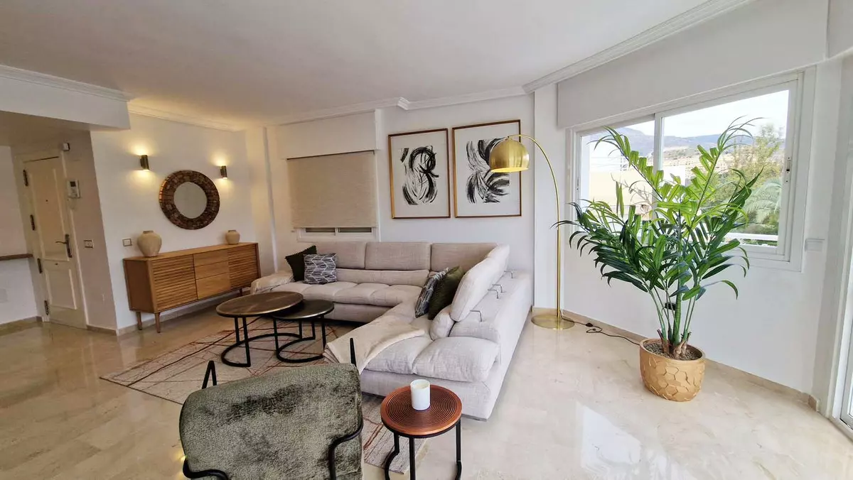 3-bedroom Apartment In Benalmádena, Spain (122 M²)