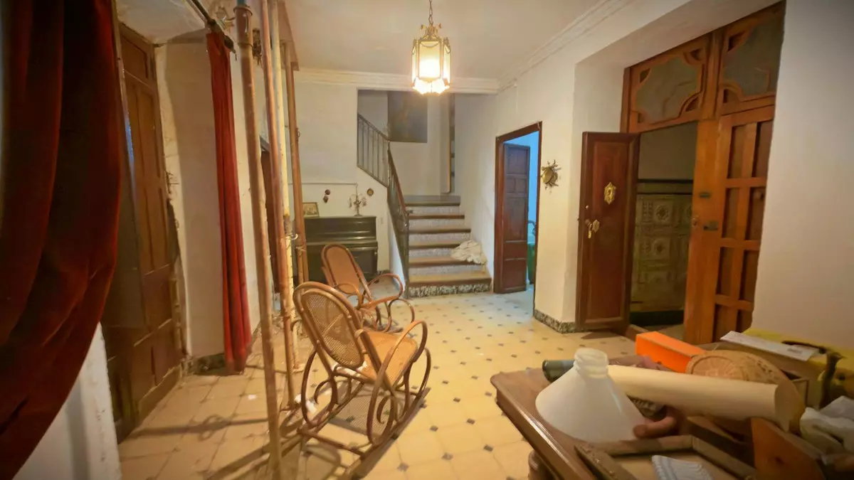 4-bedroom Town House In Alameda, Spain (675 M²)