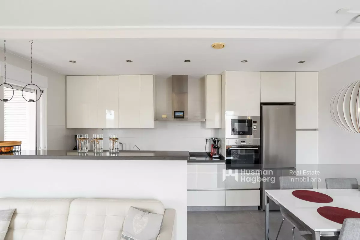 2-bedroom Apartment In Orihuela, Spain (52 M²)
