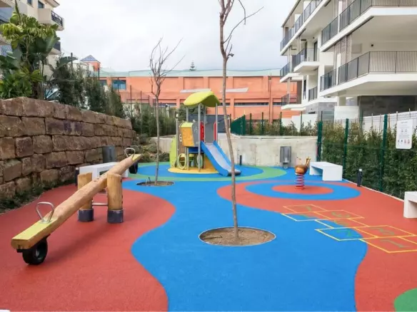 2-bedroom Apartment In Estepona, Spain (93 M²)
