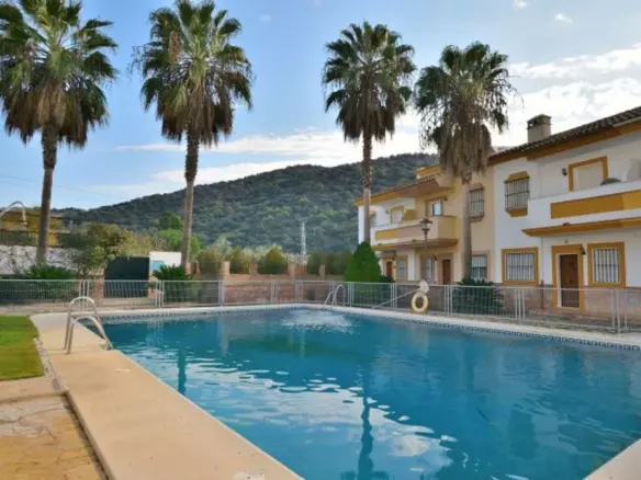3-bedroom Town House In Ronda, Spain (114 M²)