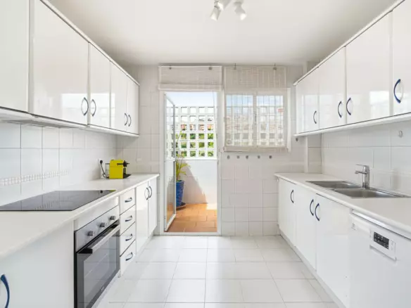 3-bedroom Apartment In Mijas, Spain (130 M²)