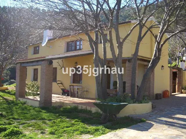 4-bedroom Country House In Jubrique, Spain (330 M²)