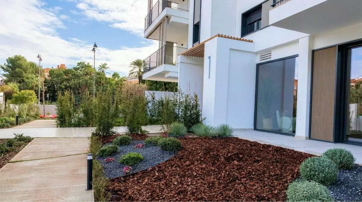 2-bedroom Apartment In Estepona, Spain (93 M²)