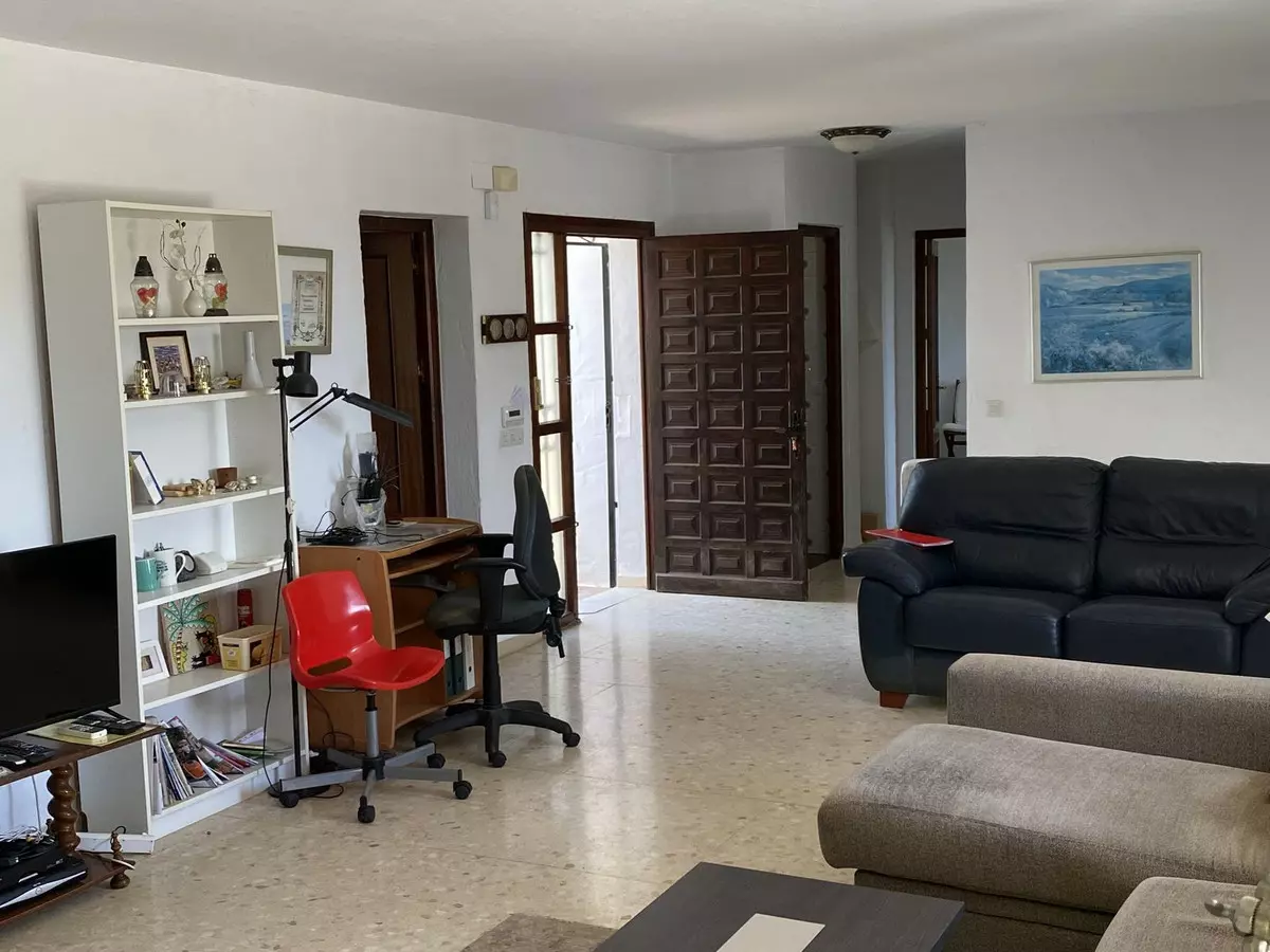 4-bedroom Villa In Mijas, Spain (237 M²)