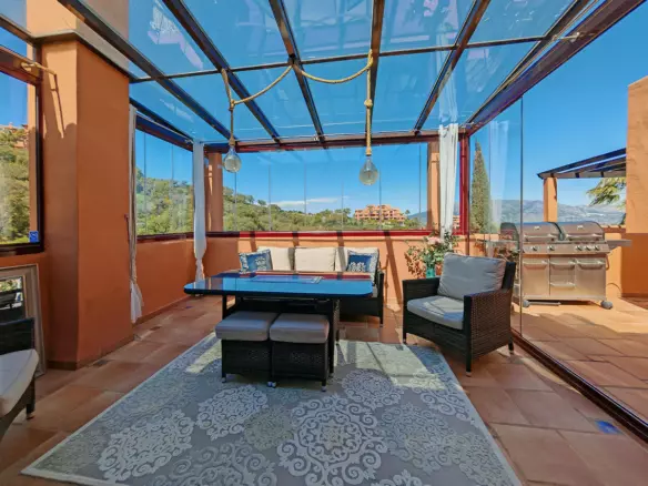 3-bedroom Apartment In Marbella, Spain (270 M²)