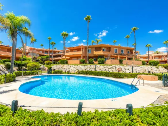3-bedroom Apartment In Estepona, Spain (95 M²)