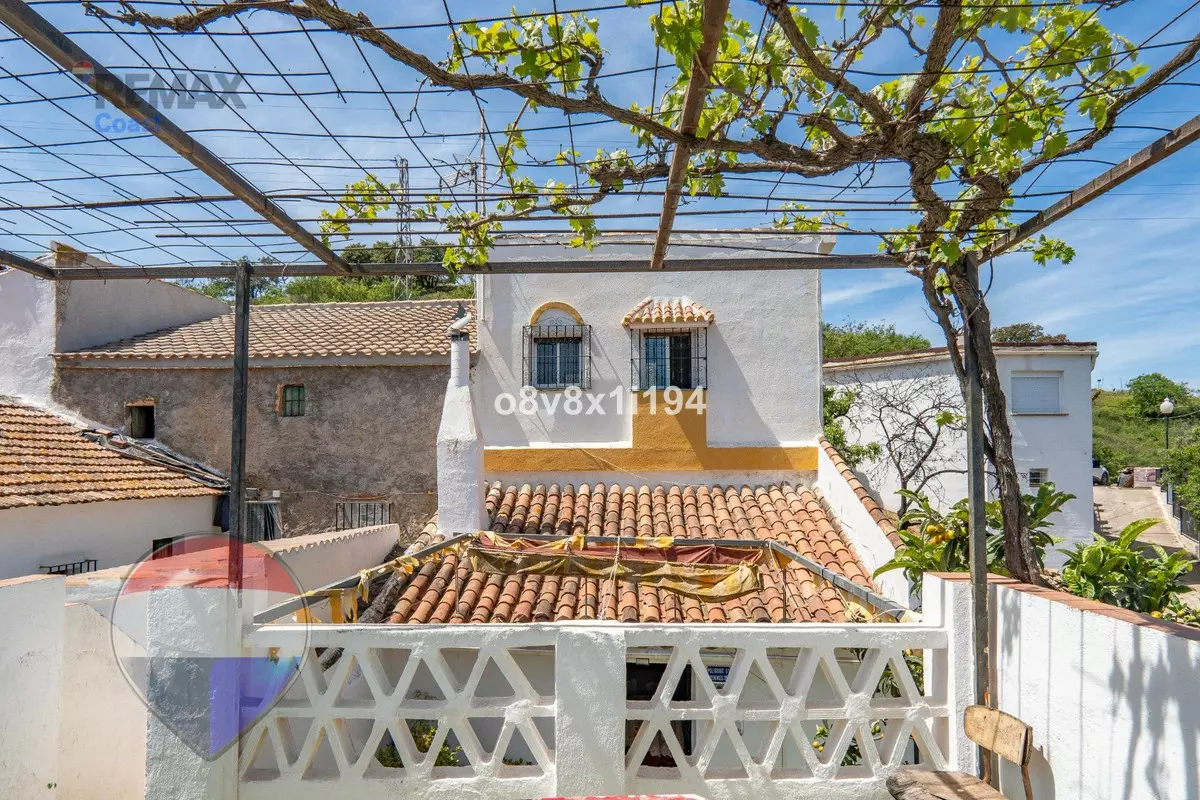 3-bedroom Country House In Málaga, Spain (100 M²)