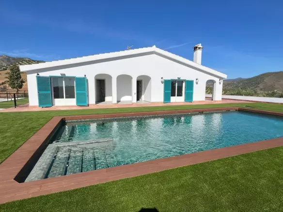 6-bedroom Country House In Casarabonela, Spain (270 M²)
