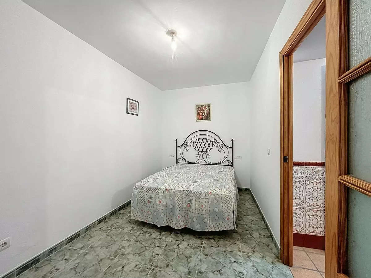 4-bedroom Villa In Árchez, Spain (203 M²)