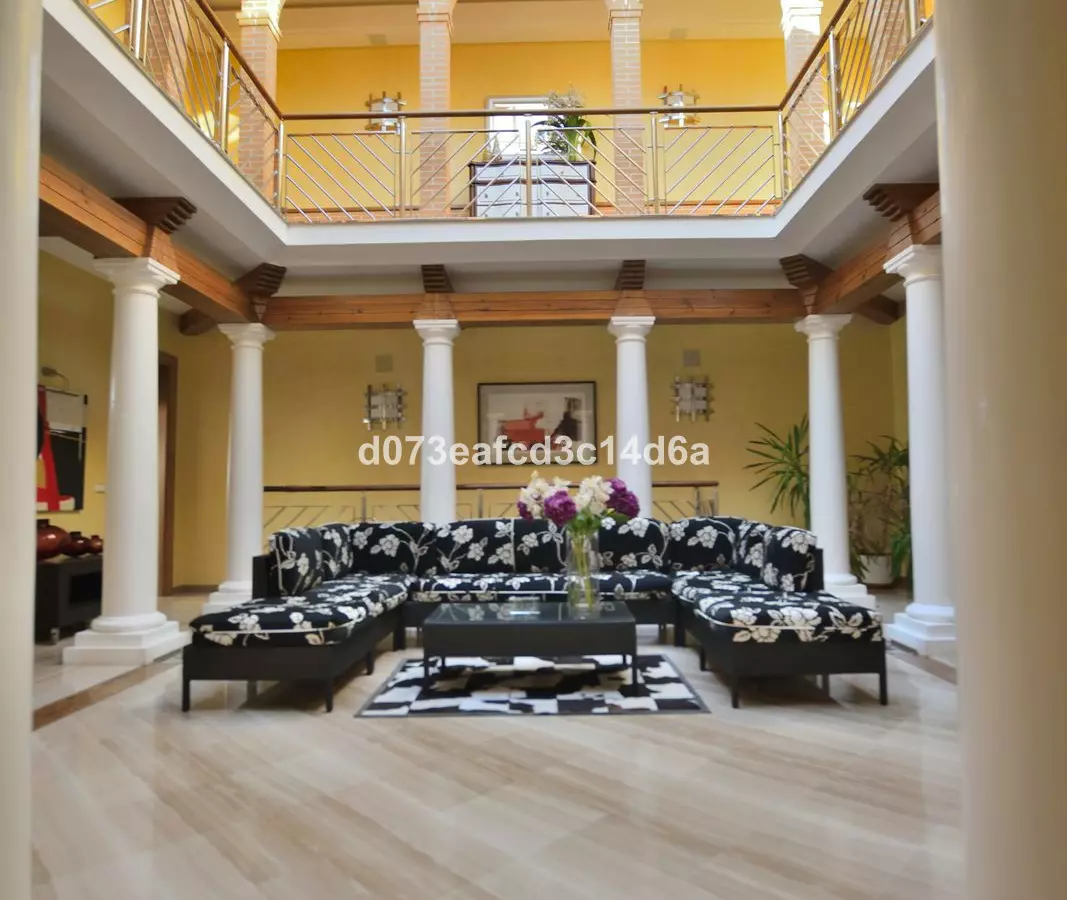 4-bedroom Villa In Ronda, Spain (349 M²)