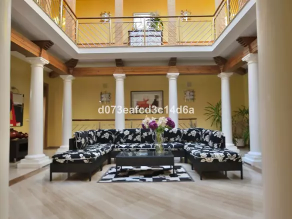 4-bedroom Villa In Ronda, Spain (349 M²)