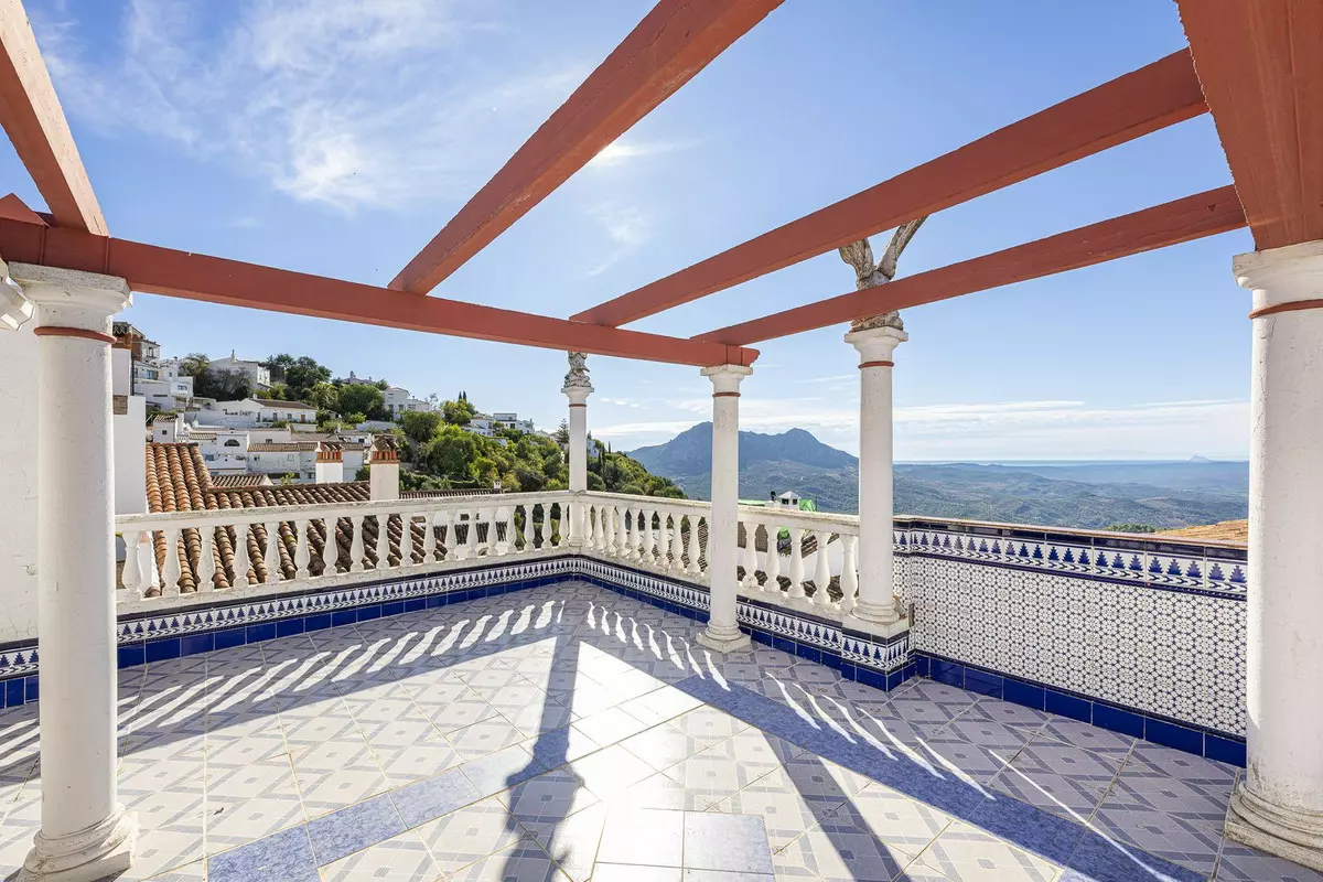 4-bedroom Town House In Gaucín, Spain (260 M²)
