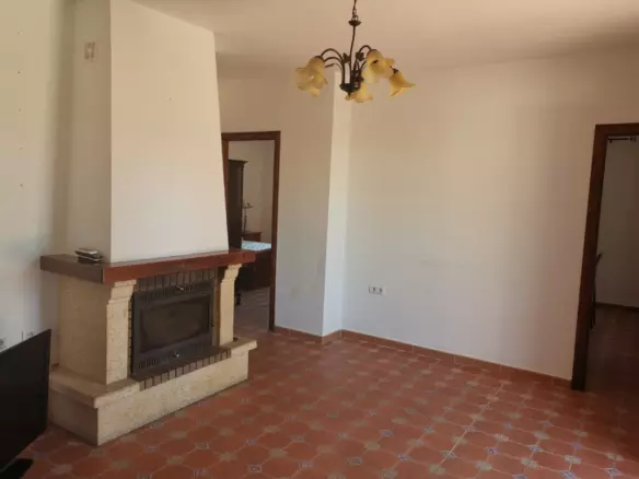 3-bedroom Country House In Alcaucín, Spain (299 M²)