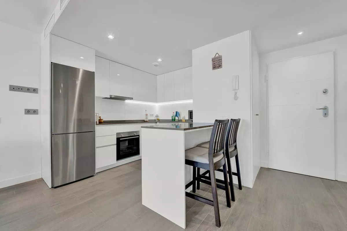 2-bedroom Apartment In Benalmádena, Spain (122 M²)