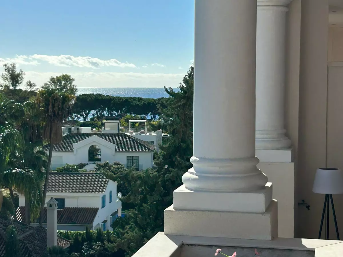 2-bedroom Apartment In Marbella, Spain (90 M²)