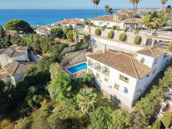 4-bedroom Villa In Mijas, Spain (267 M²)