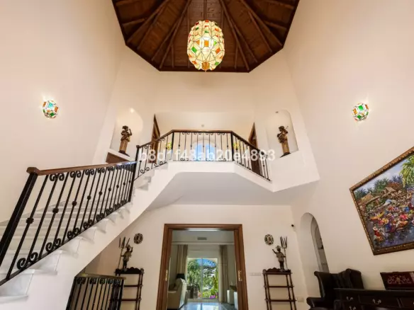 6-bedroom Villa In Estepona, Spain (967 M²)
