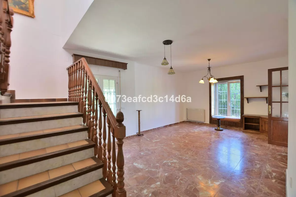 4-bedroom Villa In Ronda, Spain (158 M²)