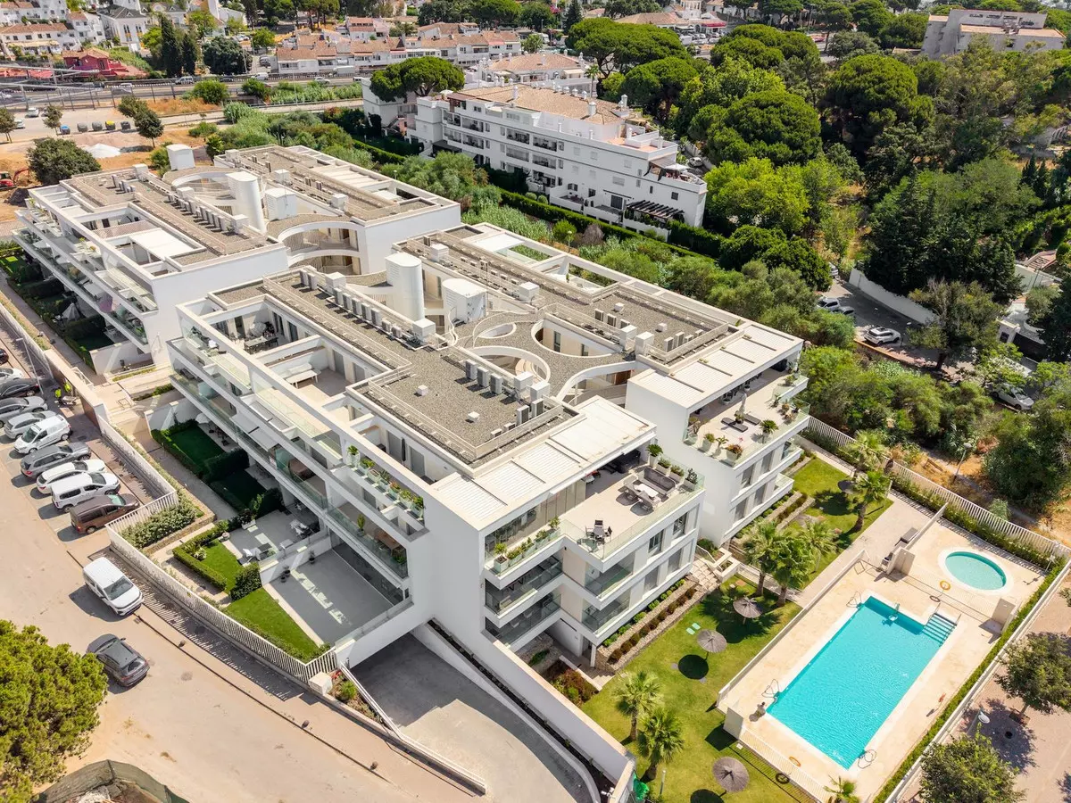 3-bedroom Apartment In Marbella, Spain (145 M²)
