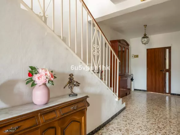 5-bedroom Town House In Tolox, Spain (177 M²)