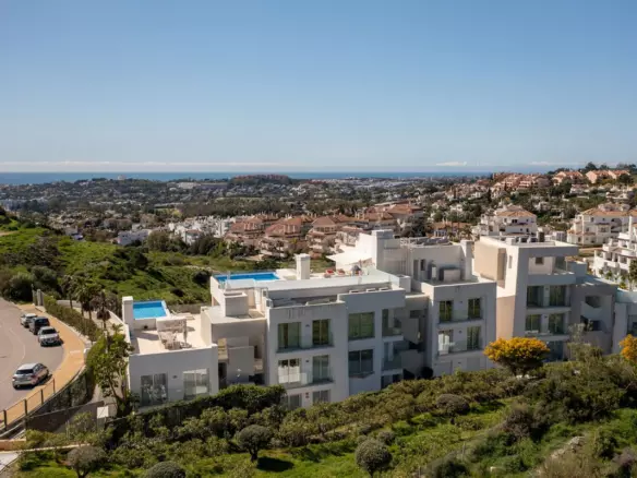 2-bedroom Apartment In Marbella, Spain (98 M²)