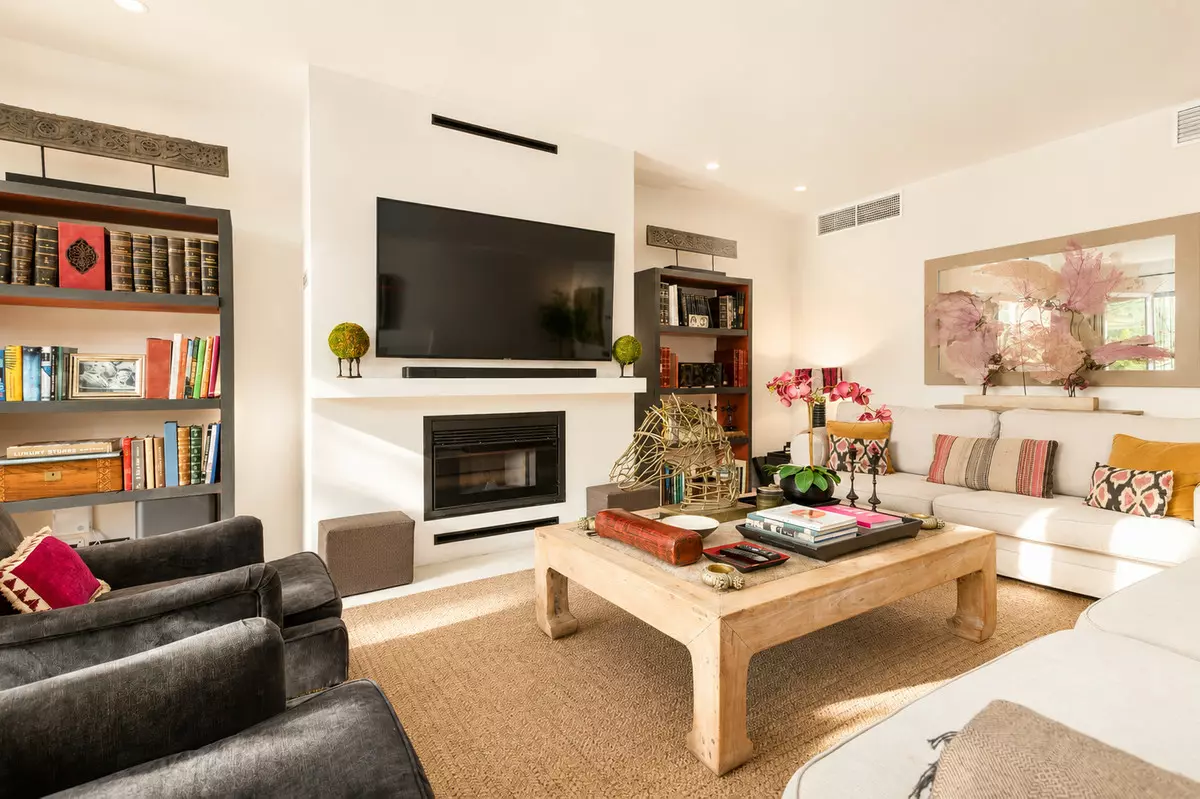 6-bedroom Town House In Marbella, Spain (305 M²)