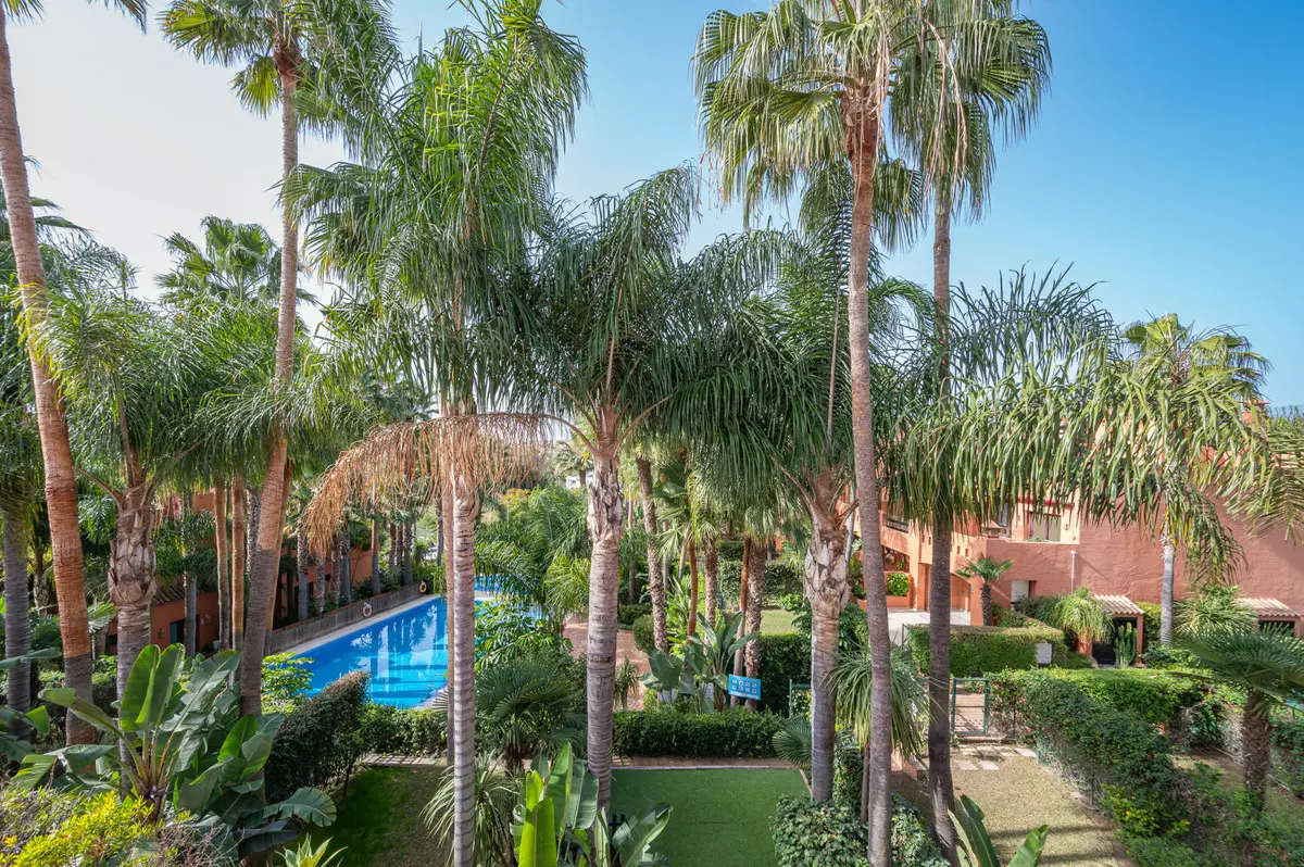3-bedroom Town House In Marbella, Spain (285 M²)