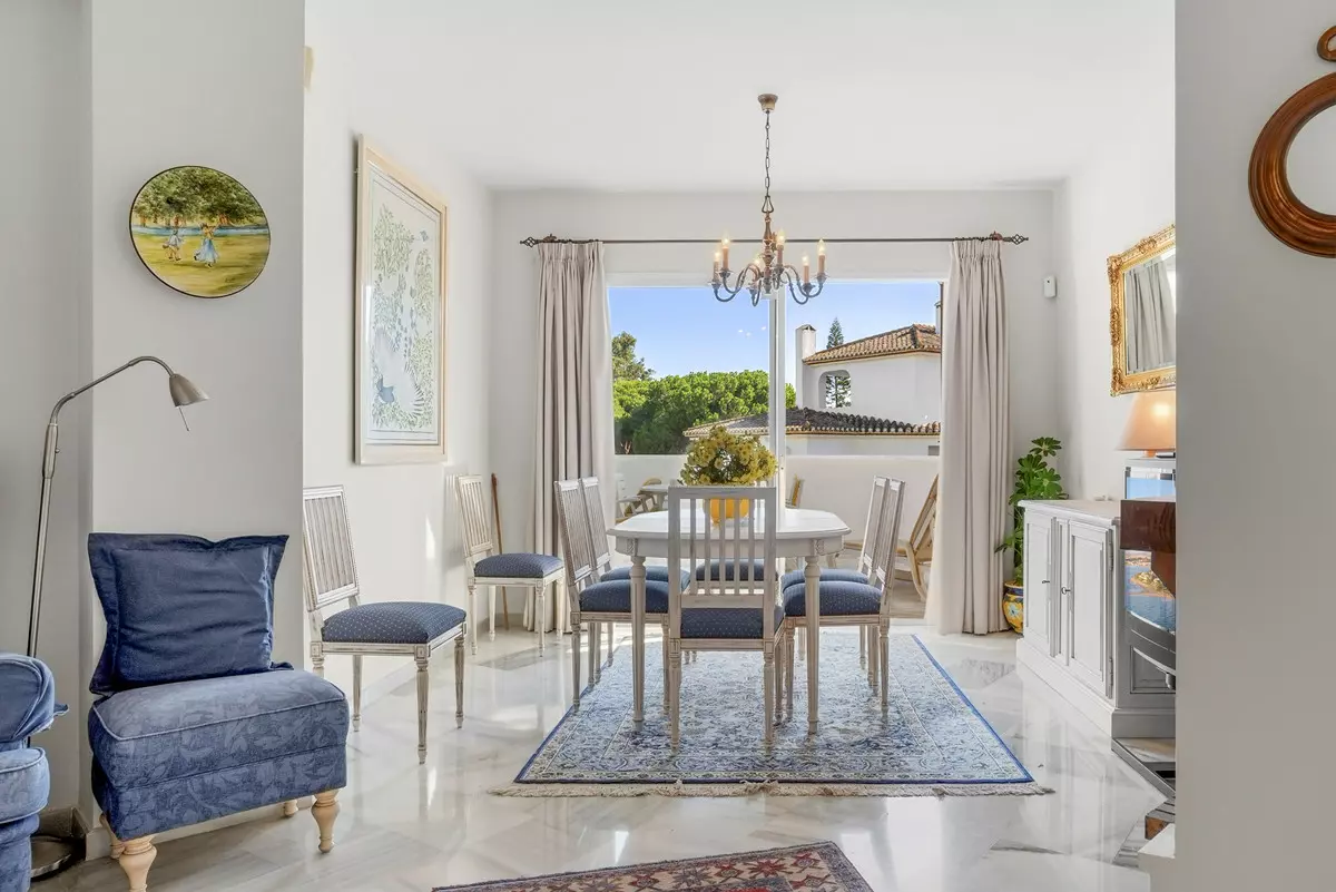 3-bedroom Apartment In Marbella, Spain (116 M²)