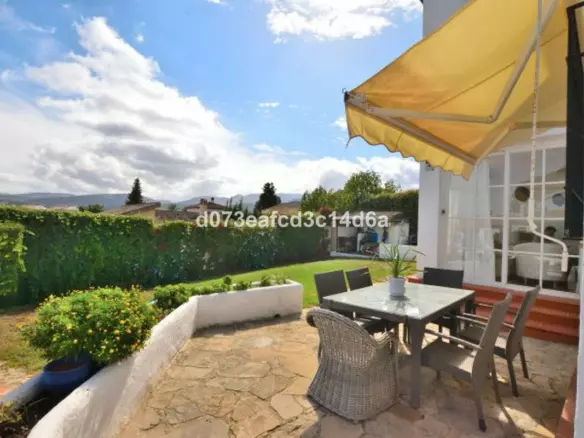 4-bedroom Villa In Ronda, Spain (220 M²)