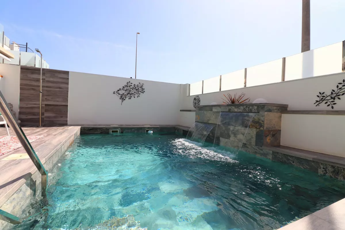 3-bedroom Villa In Daya Vieja, Spain (130 M²)