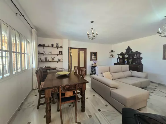 4-bedroom Villa In Málaga, Spain (435 M²)