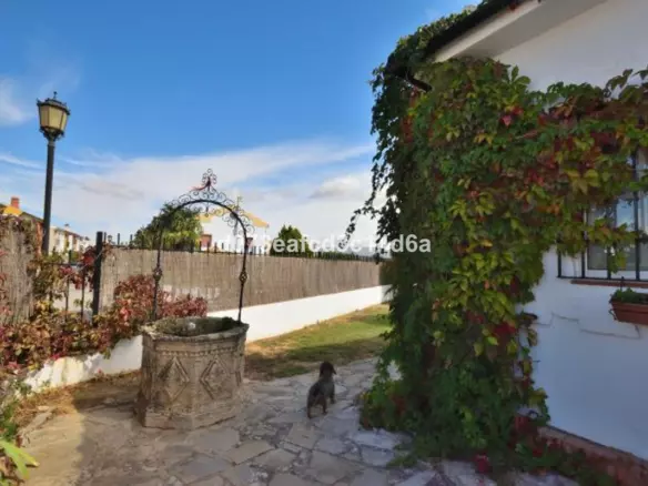 4-bedroom Villa In Ronda, Spain (220 M²)