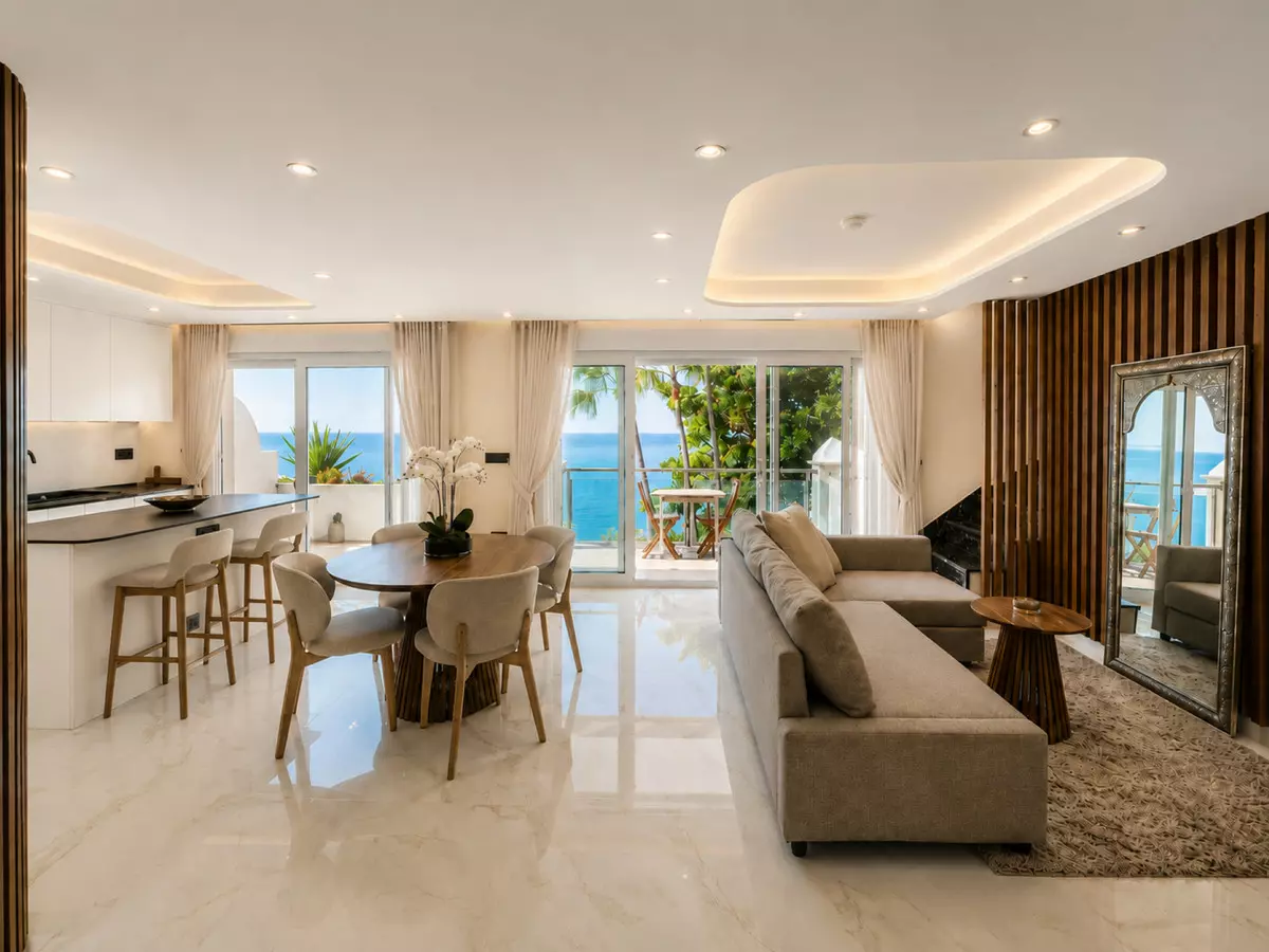2-bedroom Apartment In Estepona, Spain (105 M²)