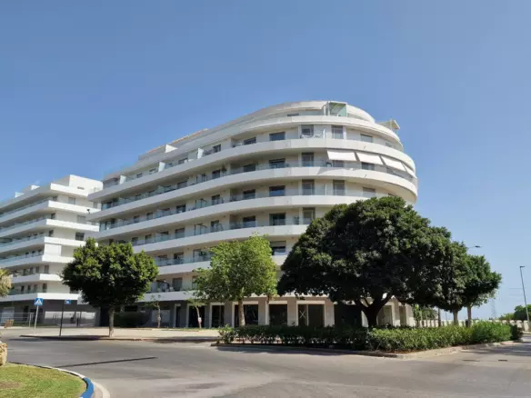 3-bedroom Apartment In Marbella, Spain (120 M²)
