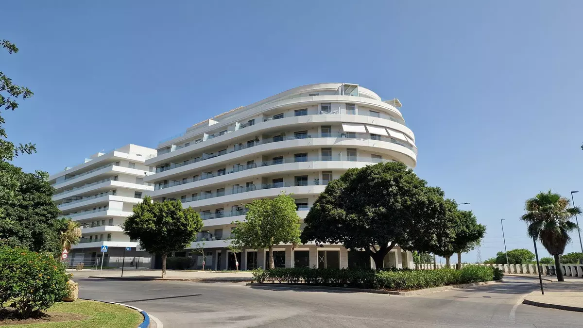 3-bedroom Apartment In Marbella, Spain (120 M²)