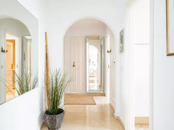 2-bedroom Apartment In Estepona, Spain (114 M²)